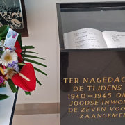 4mei-herdenking-stadhuis-verzetsmonument-2020