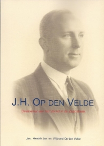 Portret Jan op den Velde op voorkant van een boek over hem